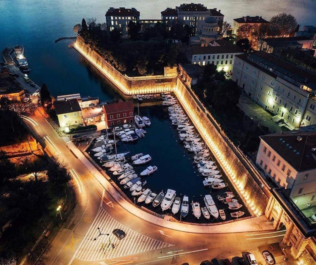 Apartmani Sollei Petrčane Extérieur photo